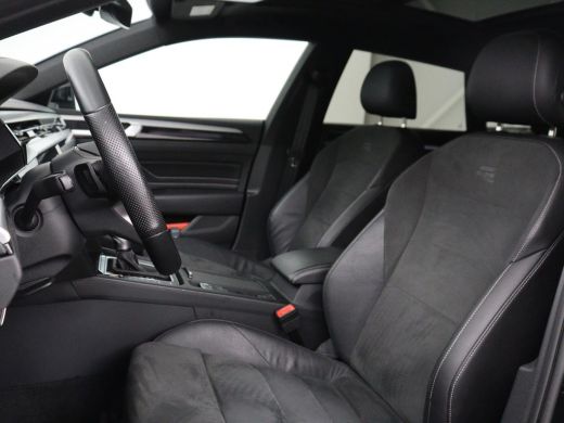 Volkswagen Arteon 1.4 TSI eHybrid R-Line | Panoramadak | Stoelverwarming | LED Plus | Sfeerverlichting | Carplay | ... ActivLease financial lease