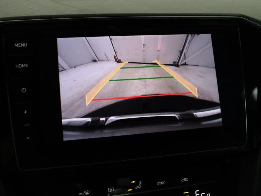 Volkswagen Passat 1.4 TSI PHEV GTE | Trekhaak | Adaptive cruise | Camera | Matrix LED | Keyless | Carplay | Navigat... ActivLease financial lease