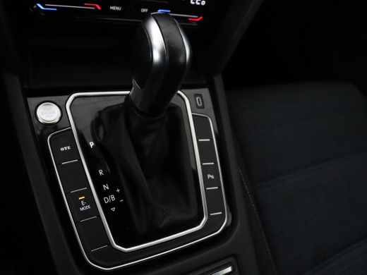 Volkswagen Passat 1.4 TSI PHEV GTE | Trekhaak | Adaptive cruise | Camera | Matrix LED | Keyless | Carplay | Navigat... ActivLease financial lease