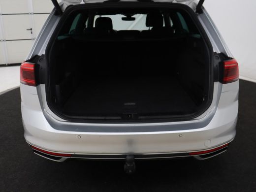 Volkswagen Passat 1.4 TSI PHEV GTE | Trekhaak | Adaptive cruise | Camera | Matrix LED | Keyless | Carplay | Navigat... ActivLease financial lease