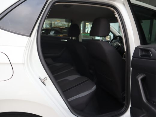 Volkswagen Polo 1.0 TSI Highline Business R Line Navi/Cruise/Pdc/ Carplay BTW auto ActivLease financial lease