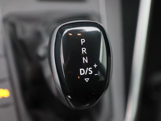 Volkswagen Polo 1.0 TSi Life Automaat | Adaptive Cruise | Virtual Cockpit | Stoelverwarming | 15 Inch | 76.278 Km ActivLease financial lease