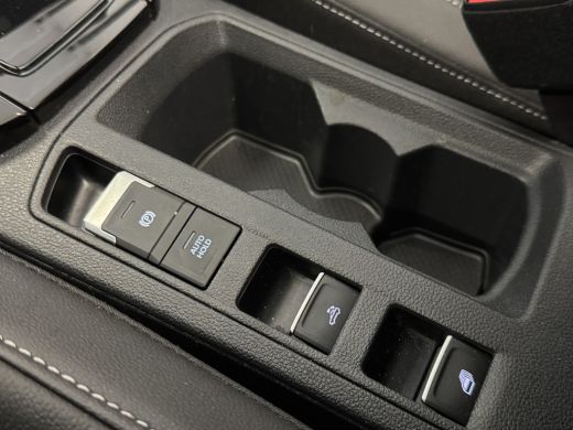 Volkswagen T-Roc 1.5 TSI 150PK R-LINE SPORT LEDER/NAVI/CAMERA ActivLease financial lease