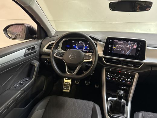 Volkswagen T-Roc TSI 115PK LIFE GOAL EDITION NAVI/CARPLAY/STOELVERWARMING/ FABRIEKSGARANTIE ActivLease financial lease