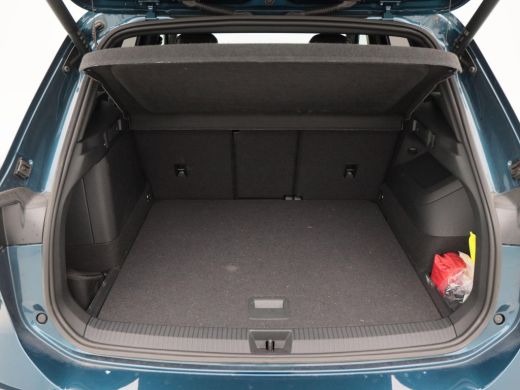 Volkswagen Tiguan 1.5 eHybrid 204 Pk Automaat R-Line Business | Trekhaak | Camera | Full LED | Stoel Verwarming/Koe... ActivLease financial lease