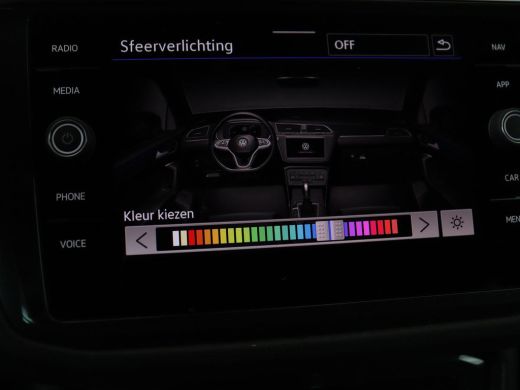 Volkswagen Tiguan 1.5 TSI R-Line | Stoelverwarming | Adaptive cruise | Matrix LED | Keyless | 19'' | Parkeerhulp | ... ActivLease financial lease