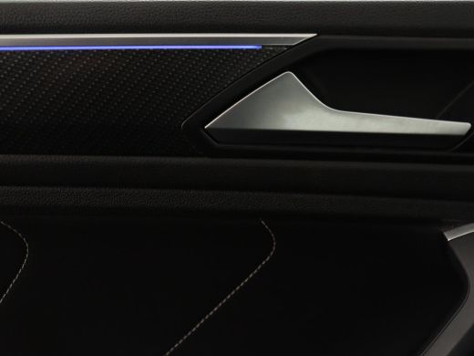 Volkswagen Tiguan 1.5 TSI R-Line | Stoelverwarming | Adaptive cruise | Matrix LED | Keyless | 19'' | Parkeerhulp | ... ActivLease financial lease