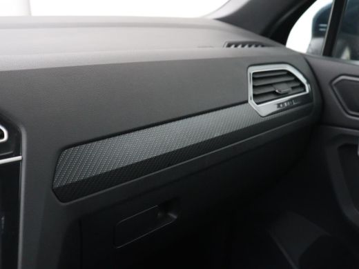Volkswagen Tiguan 1.5 TSI R-Line | Stoelverwarming | Adaptive cruise | Matrix LED | Keyless | 19'' | Parkeerhulp | ... ActivLease financial lease