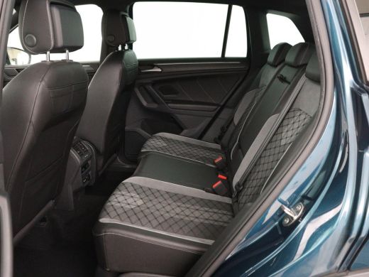 Volkswagen Tiguan 1.5 TSI R-Line | Stoelverwarming | Adaptive cruise | Matrix LED | Keyless | 19'' | Parkeerhulp | ... ActivLease financial lease