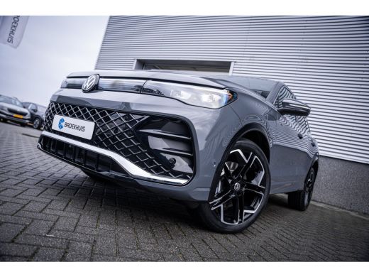 Volkswagen Tiguan R-Line Edition - eHybrid | 'App-Connect' draadloze smartphone integratie | Automatische afstandsr... ActivLease financial lease