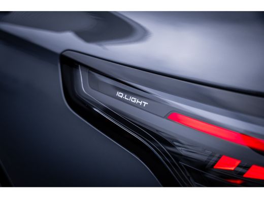 Volkswagen Tiguan R-Line Edition - eHybrid | 'App-Connect' draadloze smartphone integratie | Automatische afstandsr... ActivLease financial lease