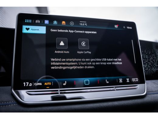 Volkswagen Tiguan R-Line Edition - eHybrid | 'App-Connect' draadloze smartphone integratie | Automatische afstandsr... ActivLease financial lease