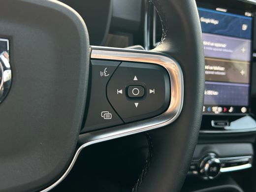 Volvo  EX40 Single Motor Extended Range Ultra 82 kWh | All-seasons | 360 camera | Pano | Harman/Kardon | Memo... ActivLease financial lease