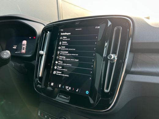 Volvo  EX40 Single Motor Extended Range Ultra 82 kWh | All-seasons | 360 camera | Pano | Harman/Kardon | Memo... ActivLease financial lease