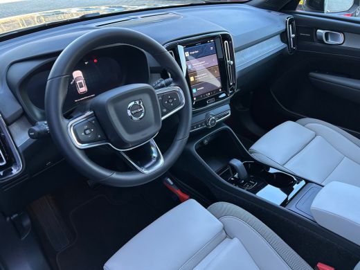 Volvo  EX40 Single Motor Extended Range Ultra 82 kWh | Sage Green | Warmtepomp | Pano | Memory | 360 camera |... ActivLease financial lease