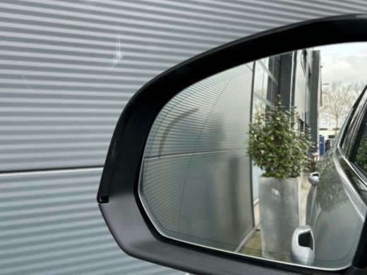 Volvo  EX40 Single Motor Extended Range Ultra 82 kWh | Trekhaak | All-seasons | Warmtepomp | Wool Blend! | Me... ActivLease financial lease