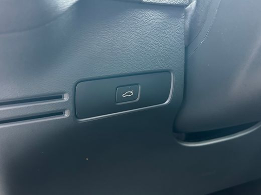 Volvo  EX40 Single Motor Extended Range Ultra 82 kWh | Trekhaak | Pixel-LED | All-seasons | Pano | Memory | C... ActivLease financial lease