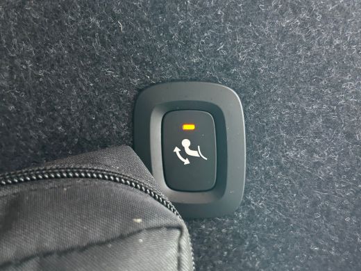 Volvo  EX40 Single Motor Extended Range Ultra 82 kWh | Trekhaak | Pixel-LED | All-seasons | Pano | Memory | C... ActivLease financial lease