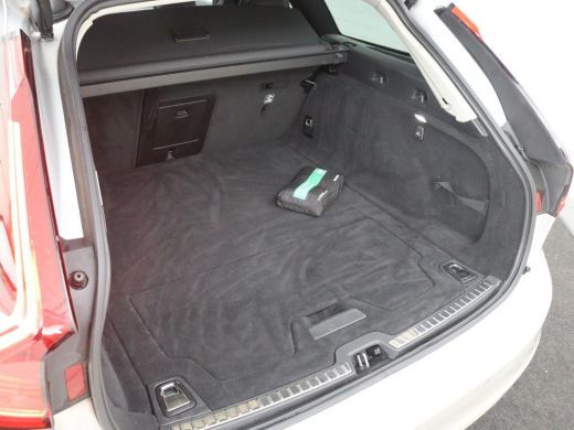 Volvo  V90 2.0 T6 Plug In AWD Inscription | Panoramadak | Head-Up | Leder | Harman/Kardon | 20'' | 360 Camer... ActivLease financial lease