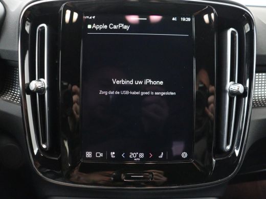 Volvo  XC40 Recharge Core | SOH 95% | Stoel & stuurverwarming | Trekhaak | Camera | Carplay | Navigatie | Par... ActivLease financial lease