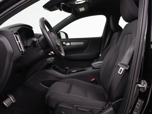 Volvo  XC40 Recharge Core | SOH 95% | Stoel & stuurverwarming | Trekhaak | Camera | Carplay | Navigatie | Par... ActivLease financial lease