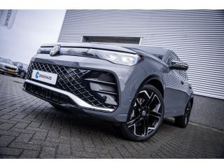 Volkswagen Tiguan R-Line Edition - eHybrid | 'App-Connect' draadloze smartphone integratie | Automatische afstandsr...