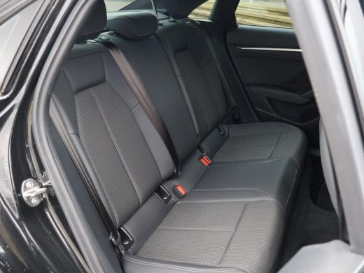 Audi A3 Limousine 35 TFSI 150 PK S-LINE EDITION + VIRTUAL COCKPIT | TREKHAAK | ADAPTIEVE CRUISE | SPORTST... ActivLease financial lease