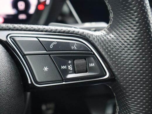 Audi A3 Limousine 35 TFSI 150 PK S-LINE EDITION + VIRTUAL COCKPIT | TREKHAAK | ADAPTIEVE CRUISE | SPORTST... ActivLease financial lease