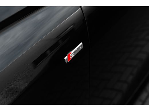 Audi Q4 e-tron S edition Competition | Achterklep, automatisch bedienbaar | Achteruitrijcamera | Adaptive cruise... ActivLease financial lease