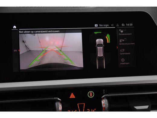 BMW 3 Serie Touring 318i *1ste Eigenaar*Navigatie*Leer*Carplay* ActivLease financial lease