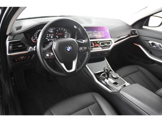 BMW 3 Serie Touring 318i *1ste Eigenaar*Navigatie*Leer*Carplay* ActivLease financial lease