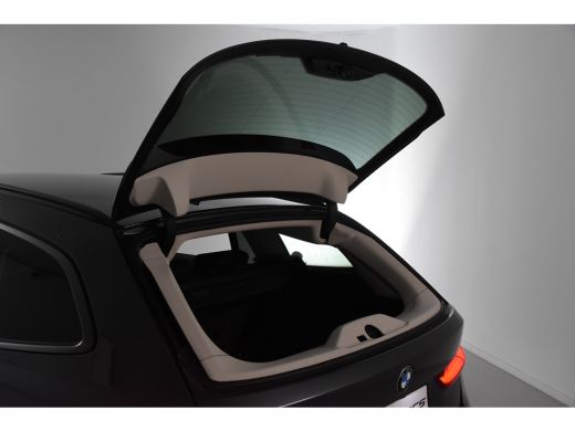 BMW 3 Serie Touring 318i *1ste Eigenaar*Navigatie*Leer*Carplay* ActivLease financial lease