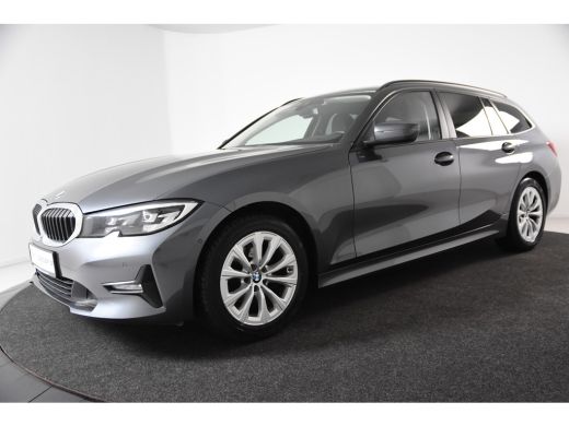 BMW 3 Serie Touring 318i *1ste Eigenaar*Navigatie*Leer*Carplay* ActivLease financial lease