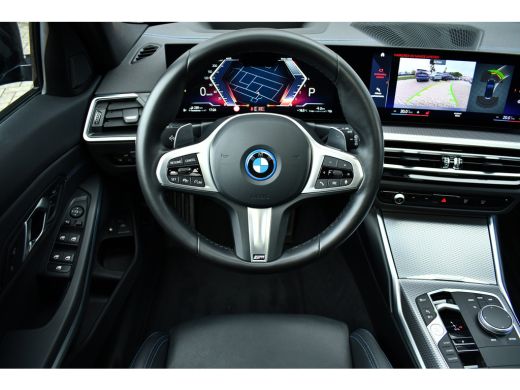 BMW 3 Serie Touring 330e xDrive M-Sport Pro Pano M-zetels ACC HUD 360 19inch ActivLease financial lease