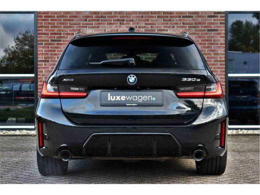 BMW 3 Serie Touring 330e xDrive M-Sport Pro Pano M-zetels ACC HUD 360 19inch ActivLease financial lease