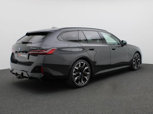 BMW 5 Serie Touring 530e xDrive 299PK Aut. M-Sport, Panoramadak, Head-Up Display, Stoelverwarming & ventilati... ActivLease financial lease