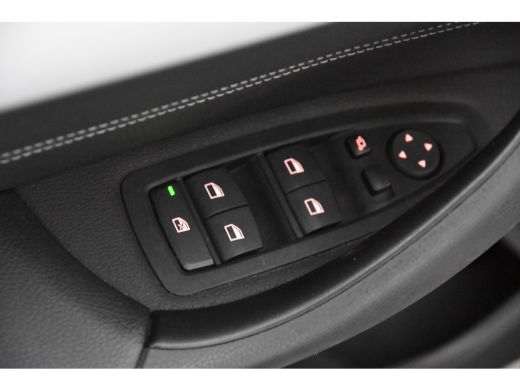 BMW X1 sDrive16d Sportline *1ste Eigenaar*Navigatie*Trekhaak*Camera* ActivLease financial lease