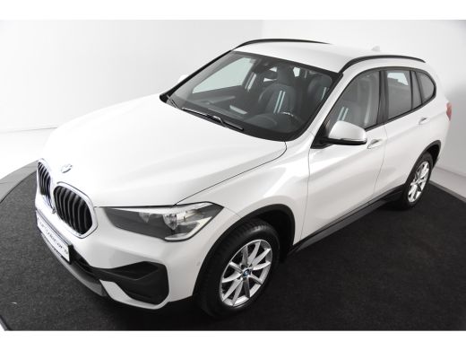 BMW X1 sDrive16d Sportline *1ste Eigenaar*Navigatie*Trekhaak*Camera* ActivLease financial lease