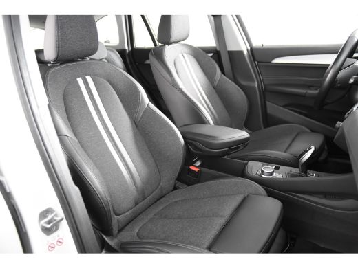 BMW X1 sDrive16d Sportline *1ste Eigenaar*Navigatie*Trekhaak*Camera* ActivLease financial lease