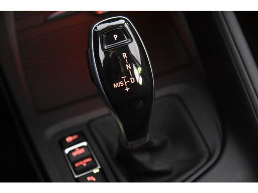 BMW X1 sDrive18i X-Line *1ste Eigenaar*Leer*Navigatie*Stoelverwarming* ActivLease financial lease