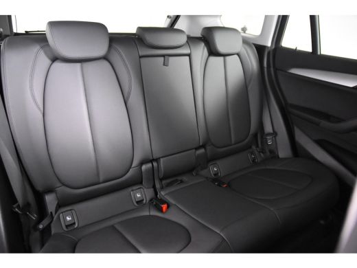 BMW X1 sDrive18i X-Line *1ste Eigenaar*Leer*Navigatie*Stoelverwarming* ActivLease financial lease