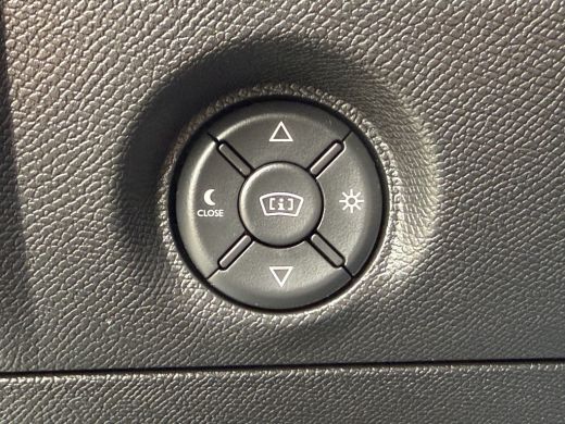 Citroën C4 130pk Shine (Camera - Keyless Entry - LED - Parkeersensoren V+A - Automatische Airco - Adaptieve ... ActivLease financial lease