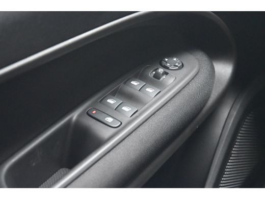 Fiat 600 1.2 Hybrid Urban 110pk 8 Jaar Garantie! | Achteruitrijcamera | Keyless-Entry | Draadloze Lader | ... ActivLease financial lease