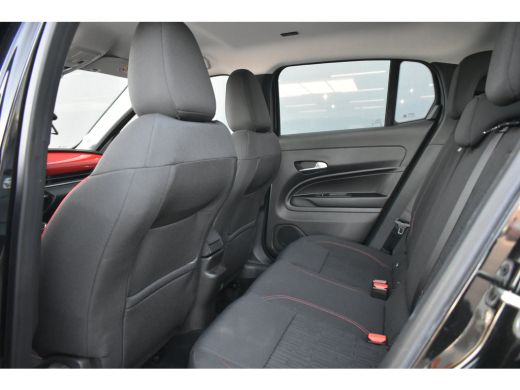 Fiat 600e RED 54 kWh 3 Fase 156pk 96%SOH! | Navigatie by App | Cruise Control | Parkeersensoren | DAB+ | Ke... ActivLease financial lease