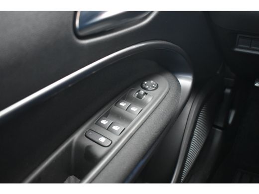 Fiat 600e RED 54 kWh 3 Fase 156pk 96%SOH! | Navigatie by App | Cruise Control | Parkeersensoren | DAB+ | Ke... ActivLease financial lease