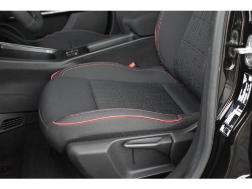 Fiat 600e RED 54 kWh 3 Fase 156pk 96%SOH! | Navigatie by App | Cruise Control | Parkeersensoren | DAB+ | Ke... ActivLease financial lease