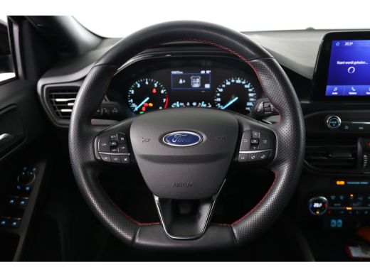 Ford Focus 1.0 EcoBoost ST Line Business | Winter Pack | Trekhaak | Navi | LED | Clima | Cruise | Camera | p... ActivLease financial lease