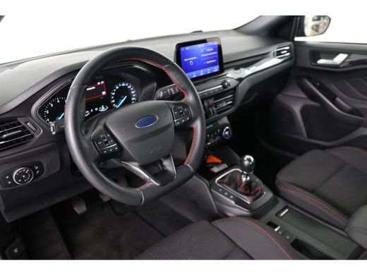 Ford Focus 1.0 EcoBoost ST Line Business | Winter Pack | Trekhaak | Navi | LED | Clima | Cruise | Camera | p... ActivLease financial lease