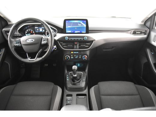 Ford Focus EcoBoost Turnier *1ste Eigenaar*Navigatie*Trekhaak*PDC* ActivLease financial lease