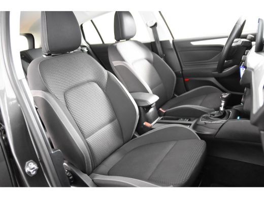 Ford Focus EcoBoost Turnier *1ste Eigenaar*Navigatie*Trekhaak*PDC* ActivLease financial lease